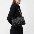 Compact Leather Bag - Vienza