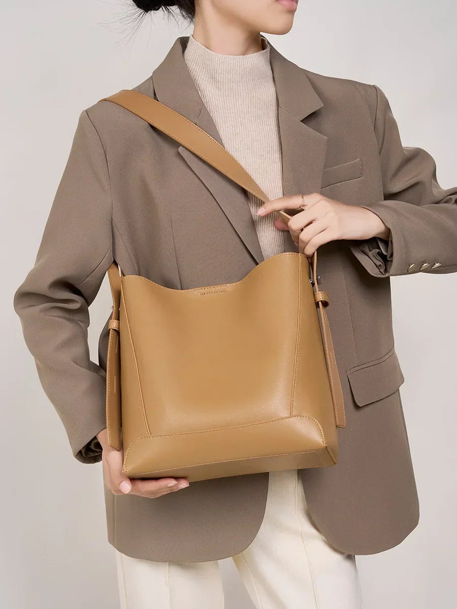 Women's Leather Bag - Penélope